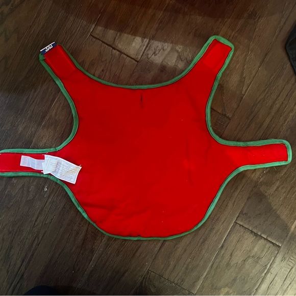 Strawberry 🍓 Velcro Pet Costume - Picture 6 of 9